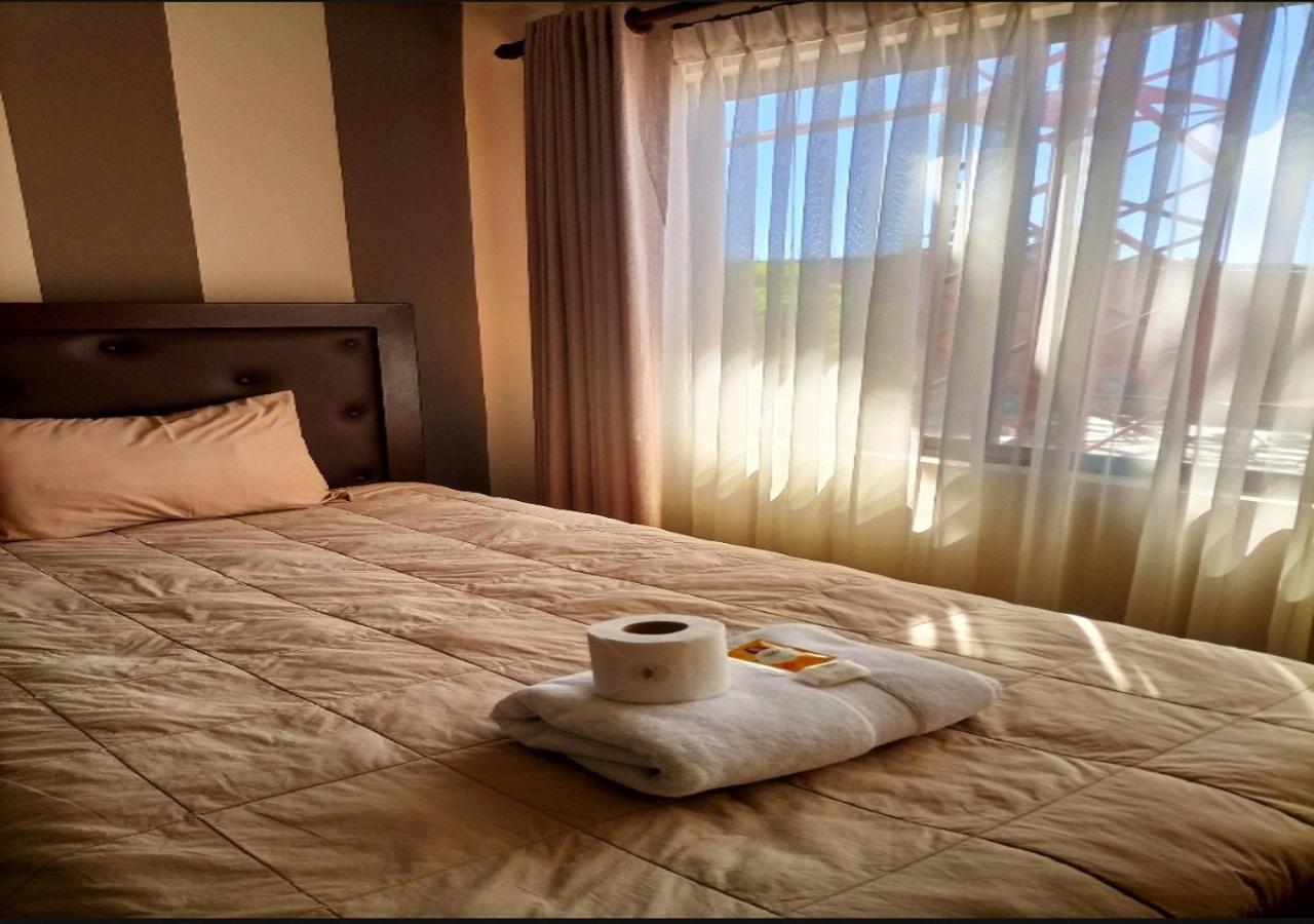 Las Tholas Hotel Уюни Екстериор снимка
